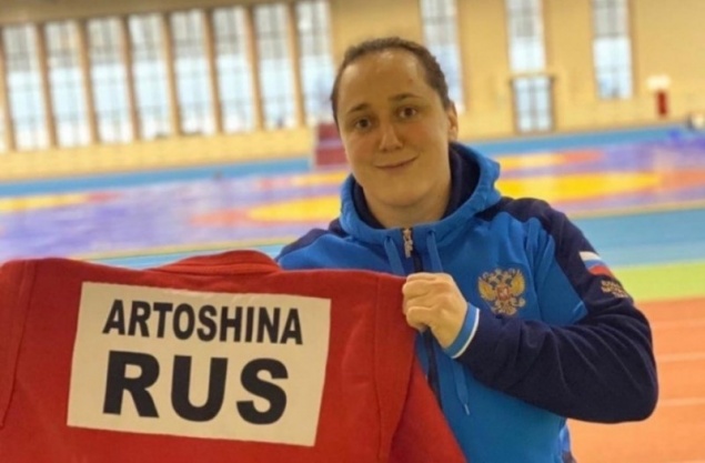 Сотрудница красноярской полиции завоевала «золото» на Кубке мира по самбо