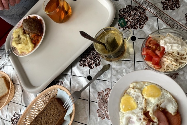 Губернатор разрешил работу придорожным кафе в новогодние праздники