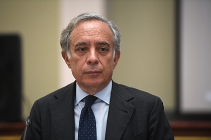 Посол Италии в России привился вакциной «Спутник V»