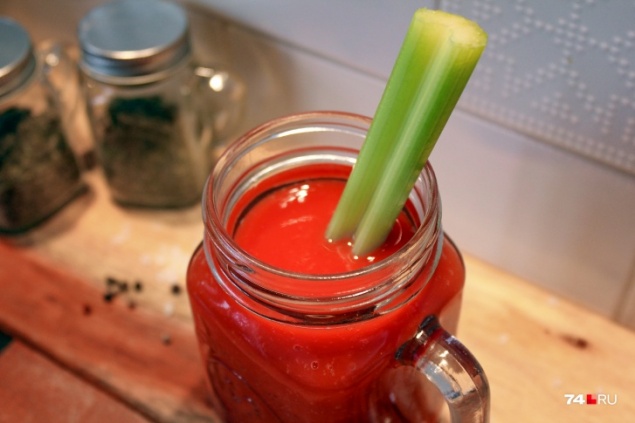 Томатный сок помогает при ковиде? Разбираемся в пользе напитка вместе с врачами