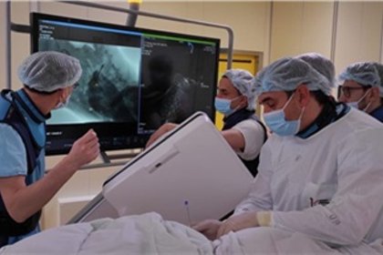 Красноярские урологи научились делать новые операции с помощью робота. Таких приборов немного даже в Европе