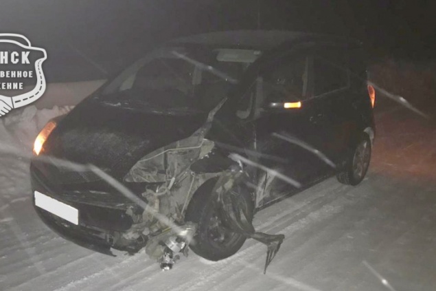 Парень катался на плюшке, привязанной к машине, и погиб