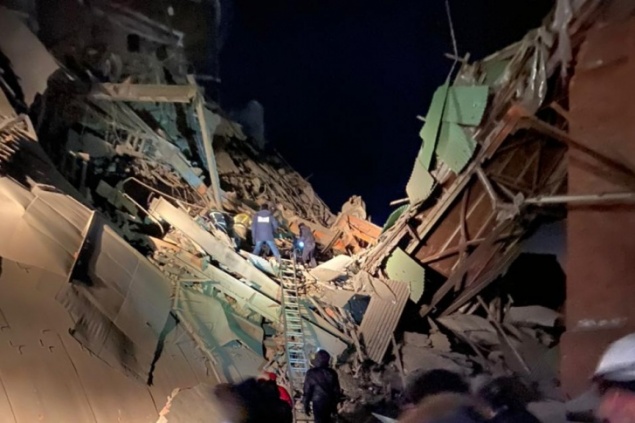 В Норильске произошло обрушение цеха на фабрике — есть пострадавшие