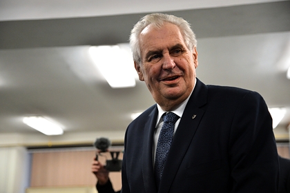 Чехия попросила Путина о поставках российской вакцины от коронавируса