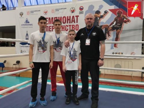 Тай-боксеры Ачинска завоевали бронзовую медаль на чемпионате СФО в краевой столице