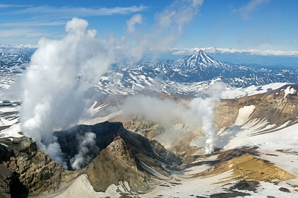 Россиянин сорвался с вулкана на Камчатке