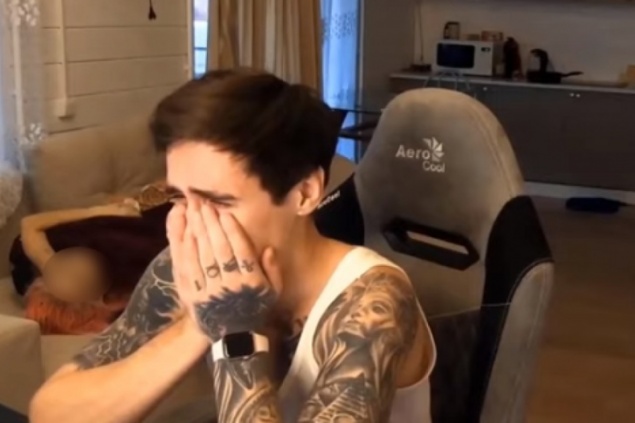 Суд отправил за решетку блогера, у которого во время стрима на YouTube умерла девушка