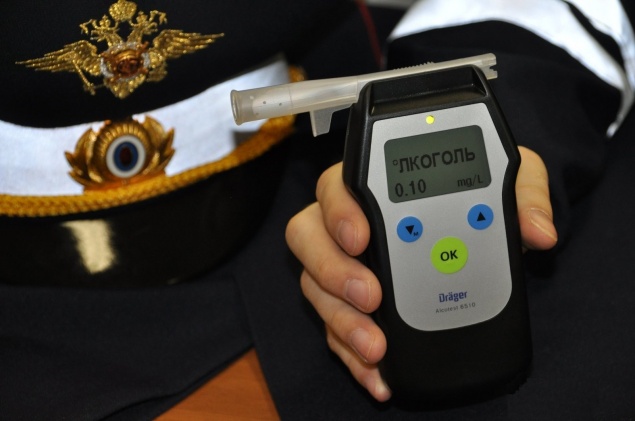 Дорожные полицейские в Ачинске задержали водителя, находящегося под административным надзором