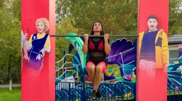 В Ачинске появился спортивный арт-объект от ТНТ