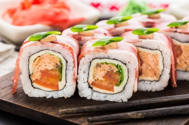 Обзор популярных сетей суши ресторанов в Ачинске