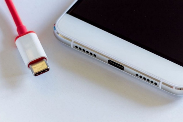 Названы сроки выхода iPhone с USB-C