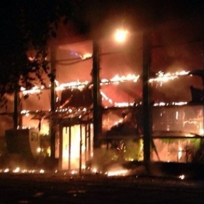 В Мариуполе сожжено здание банка