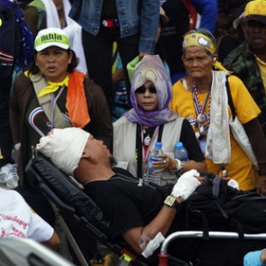 Атака на лагерь протестующих в Бангкоке унесла жизни двух демонстрантов