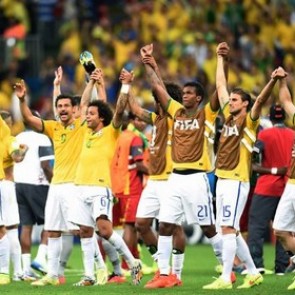 Бразилия разгромила Камерун и сыграет с Чили в 1/8 финала ЧМ