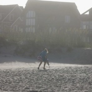 В США из-за шторма эвакуируют целый остров