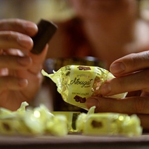 Роспотребнадзор запретил ввоз украинских сладостей