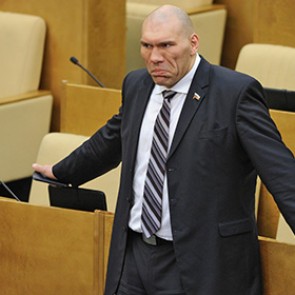 Валуев споет про Брянск