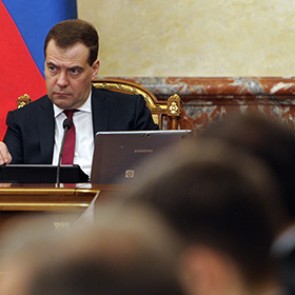 Медведев нашел признаки аберрации в мозгах Обамы