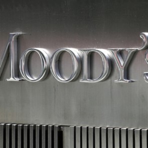 Moody’s понизило рейтинги крупнейших банков России