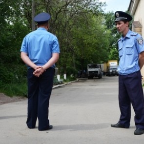 В депутата Верховной Рады бросили взрывпакет