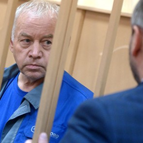 Суд арестовал водителя снеугоуборщика из Внуково