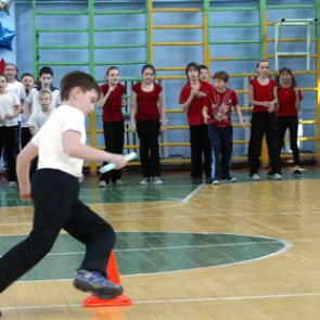 В Ленинградской области школьница умерла на уроке физкультуры