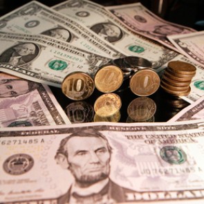 Курс доллара превысил 43 рубля