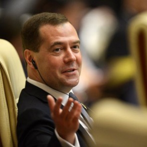 Медведев назвал условия улучшения отношений России и США