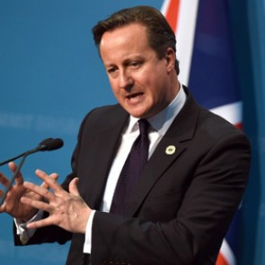 Кэмерон предупредил об угрозе нового финансового кризиса