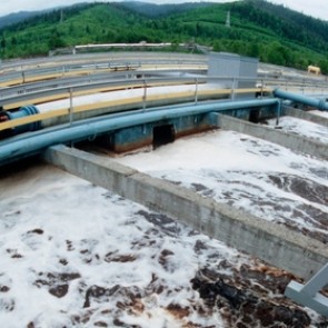 Нормативы сброса промышленных стоков предложено смягчить