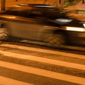 Водитель в Москве похитил сбитую им женщину