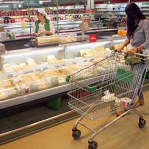 Россияне начали экономить на еде