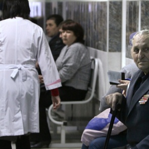 Правительству предложили сдать в аренду школы и больницы