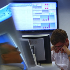 Дешевеющая нефть обвалила российский рынок акций