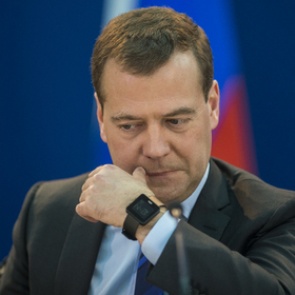 Медведев написал статью о будущем Украины