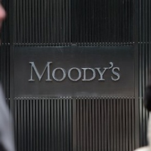 Moody's предсказало падение объема российских валютных резервов