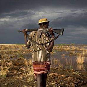 Ученые рассказали о пользе вооруженных конфликтов для мужчин