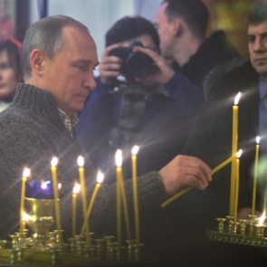 Путин встретил Рождество в сельском храме под Воронежем