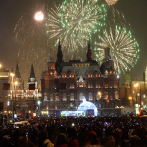 Депутат от ЛДПР предложил сократить новогодние праздники