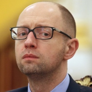 Яценюка возмутило решение «Укринтерэнерго» признать Крым частью России