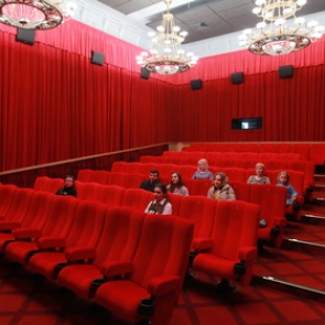 Российские режиссеры попросили вернуть мат в кино