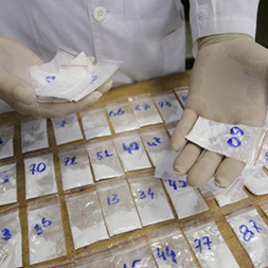 От кокаиновой зависимости научились избавлять глубокой стимуляцией мозга