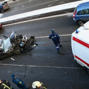 Правительство упростило получение страховки для травмированных в ДТП