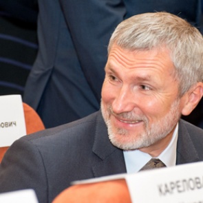 В Госдуме предложили разрешить применение оружия для защиты имущества