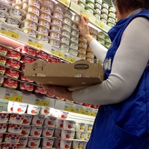 Российские ретейлеры заморозили цены на 56 групп товаров