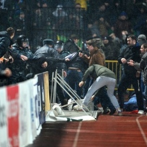 15 болельщиков «Торпедо» задержаны за беспорядки на матче с «Арсеналом»