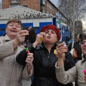 Прошел флеш-моб, приуроченный к акции «Остановим насилие против детей»