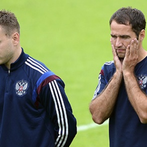 В сборную России по футболу вернут отечественного тренера