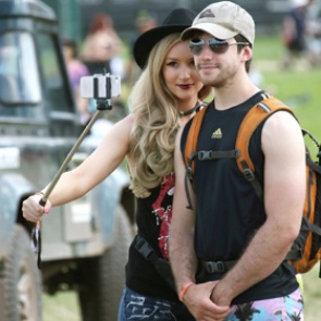 Британец умер от удара молнии в селфи-палку