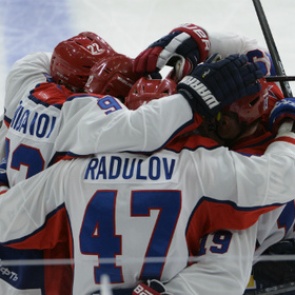 ЦСКА открыл сезон КХЛ победой над СКА